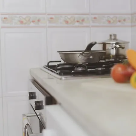 20 - Lovely - Daire *