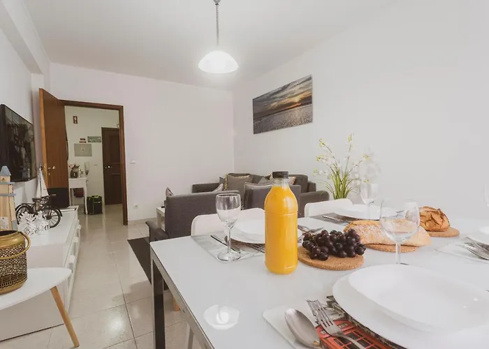 20 - Lovely - * Peniche